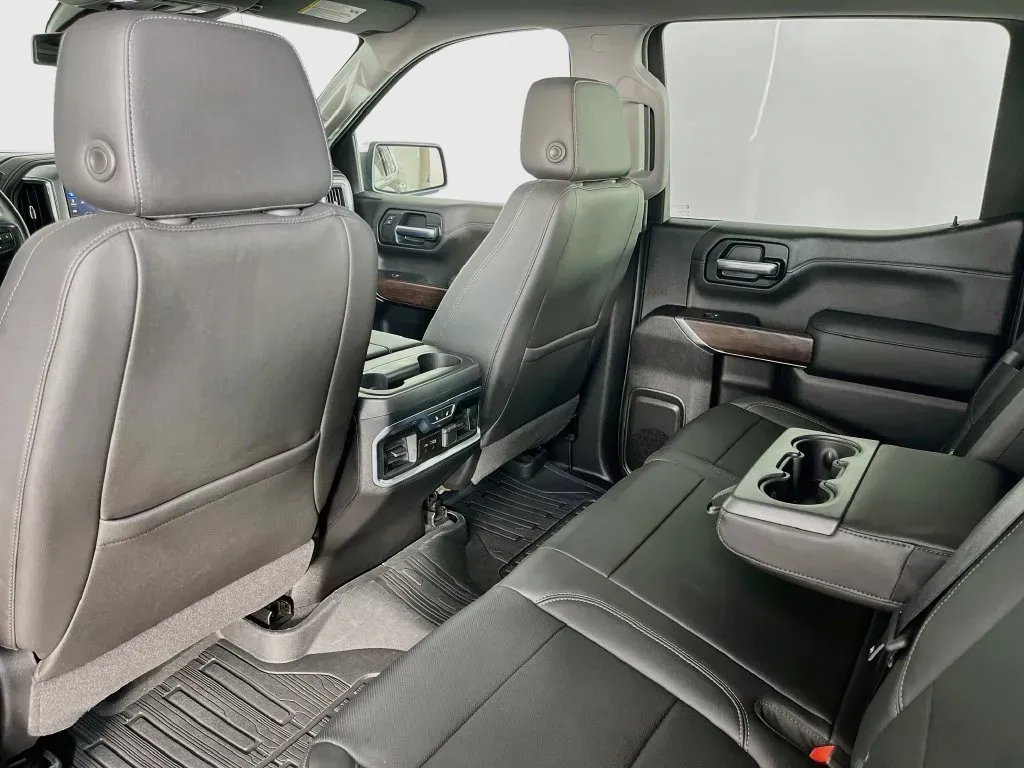 GMC Sierra photo 31