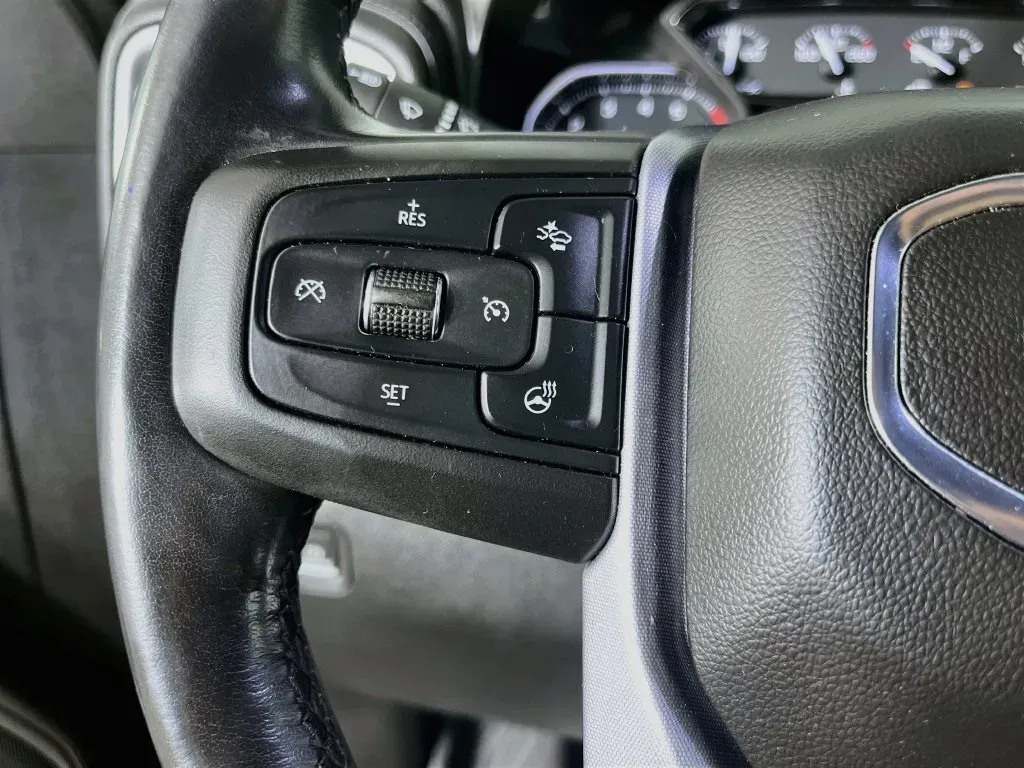 GMC Sierra photo 14