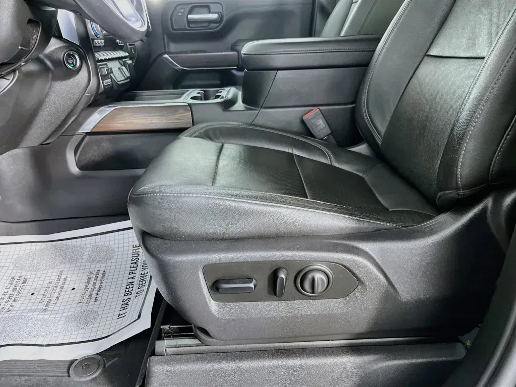 GMC Sierra photo 26