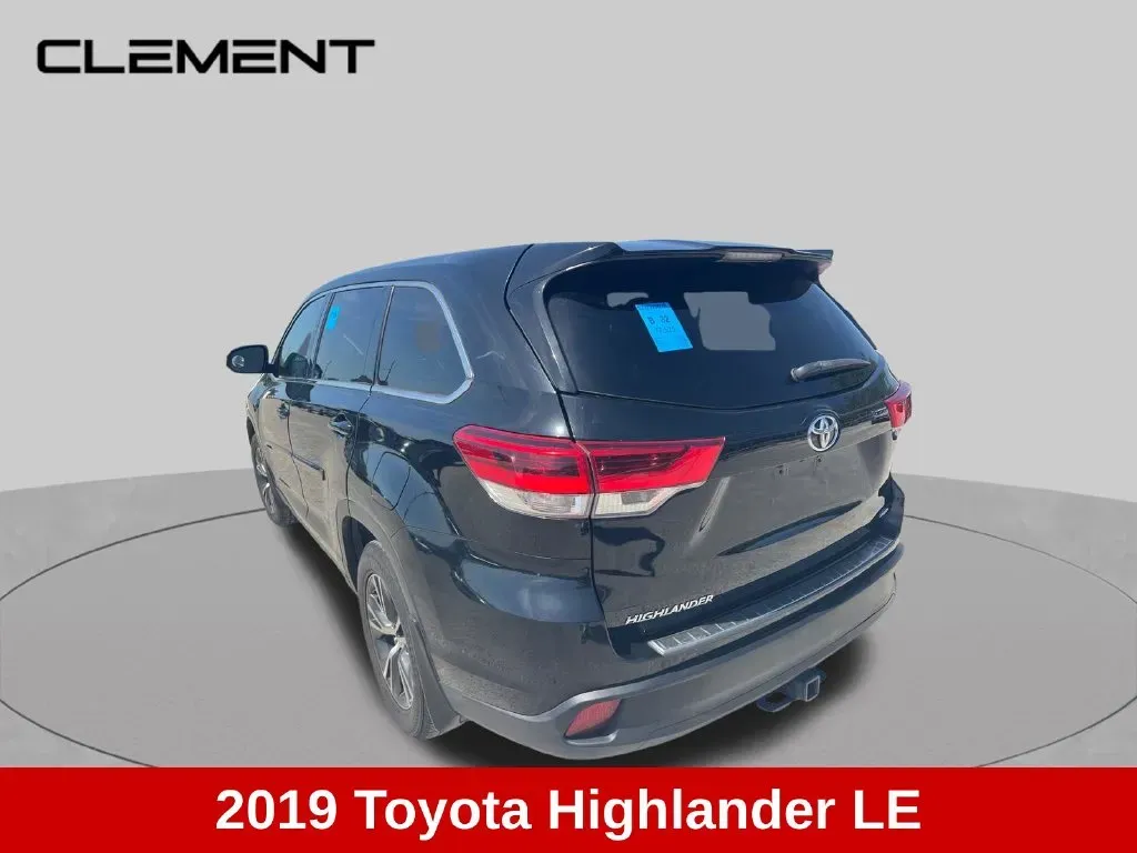 Toyota Highlander photo 6