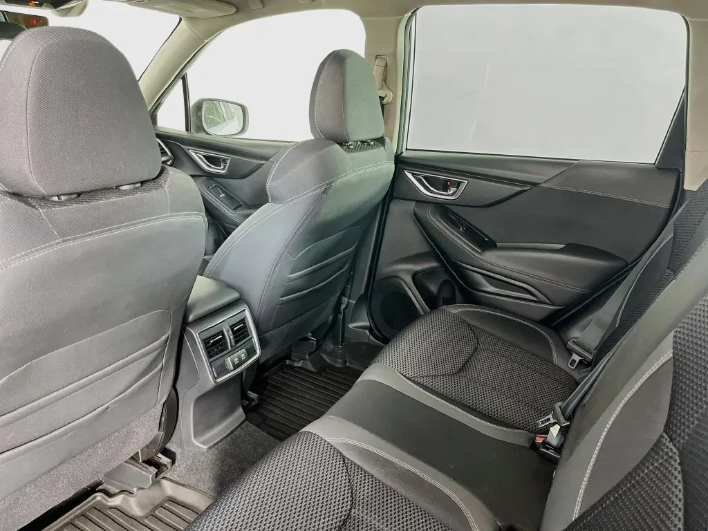 Subaru Forester photo 32