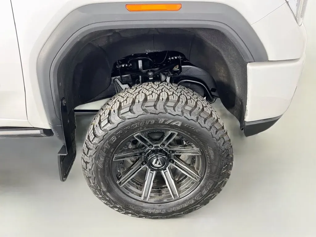 GMC Sierra photo 37