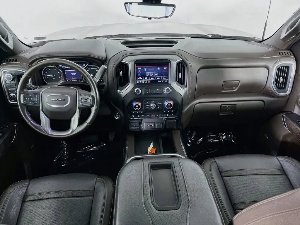 GMC Sierra photo 10
