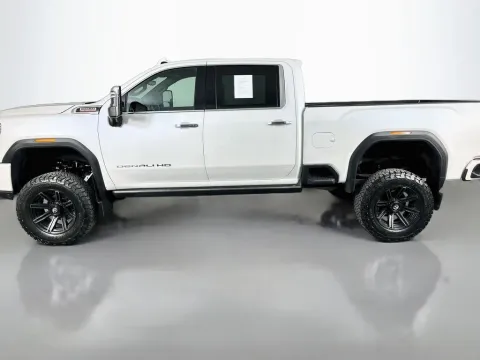 More photos of 2022 GMC Sierra 3500 HD Denali at Clement Supercenter, MO