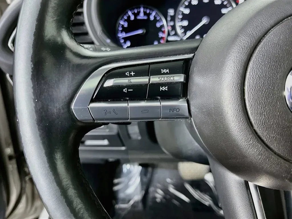 Mazda CX-30 photo 13