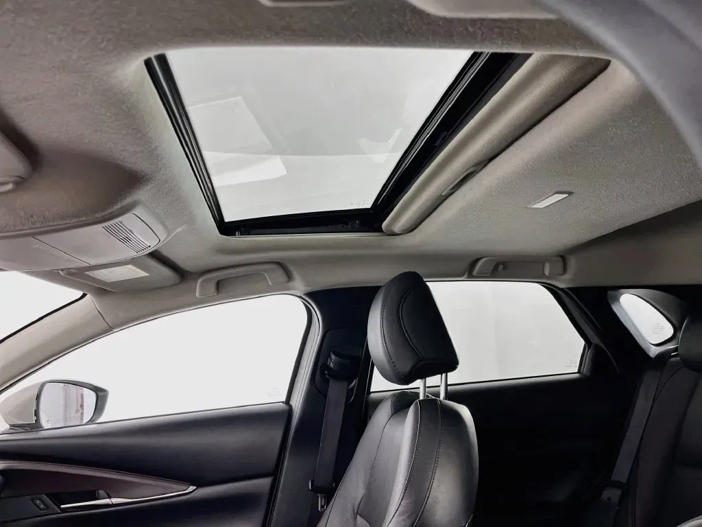 Mazda CX-30 photo 21