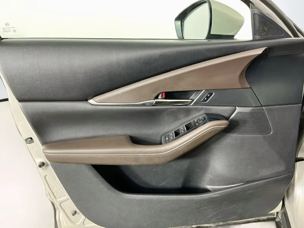 Mazda CX-30 photo 23