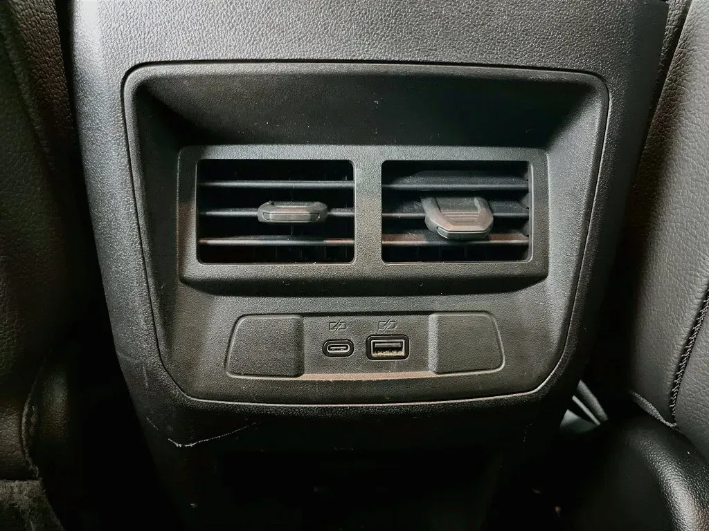 GMC Canyon photo 32