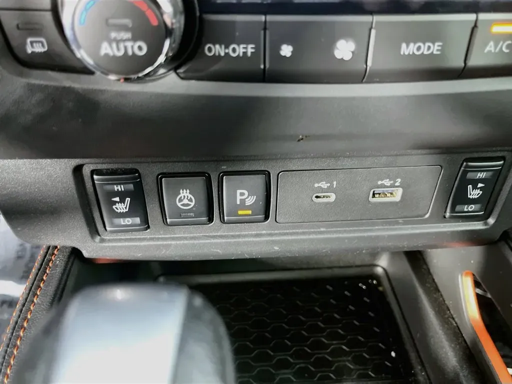 Nissan Frontier photo 22