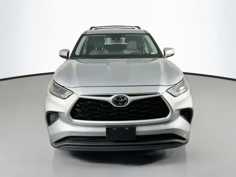 Another view of 2022 Toyota Highlander L for sale in St. Charles, MO at Clement Supercenter