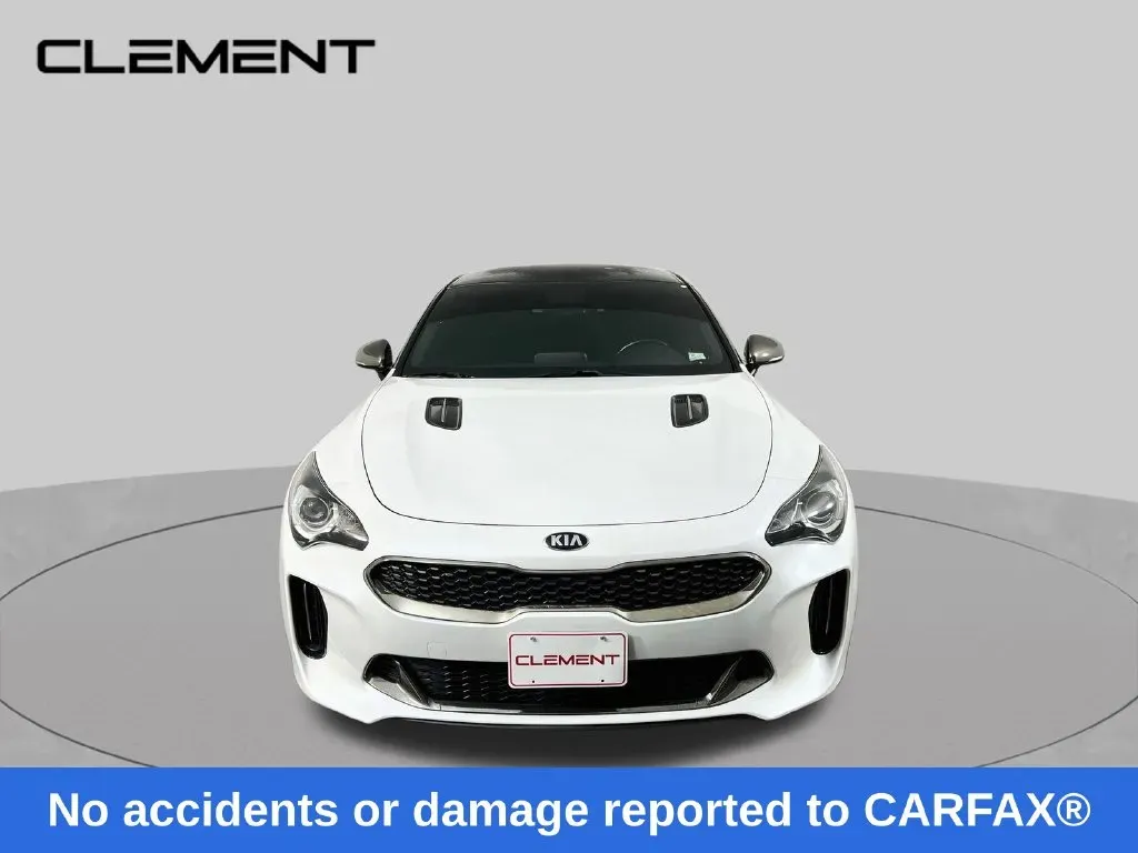 Kia Stinger photo 2