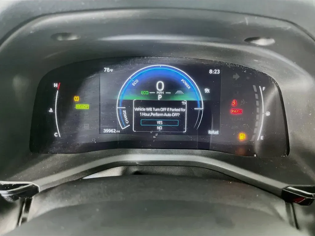 Toyota Camry photo 16