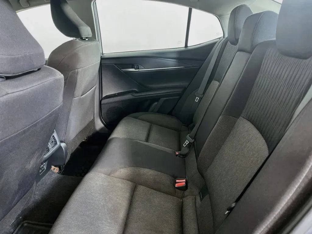 Toyota Camry photo 28