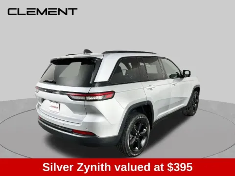 More photos of 2022 Jeep Grand Cherokee Altitude at Clement Supercenter, MO