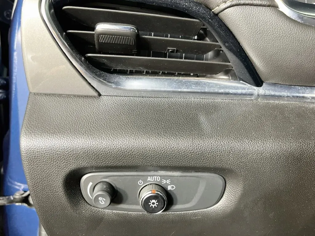 Chevrolet Traverse photo 11