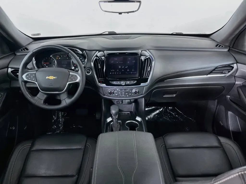 Chevrolet Traverse photo 10