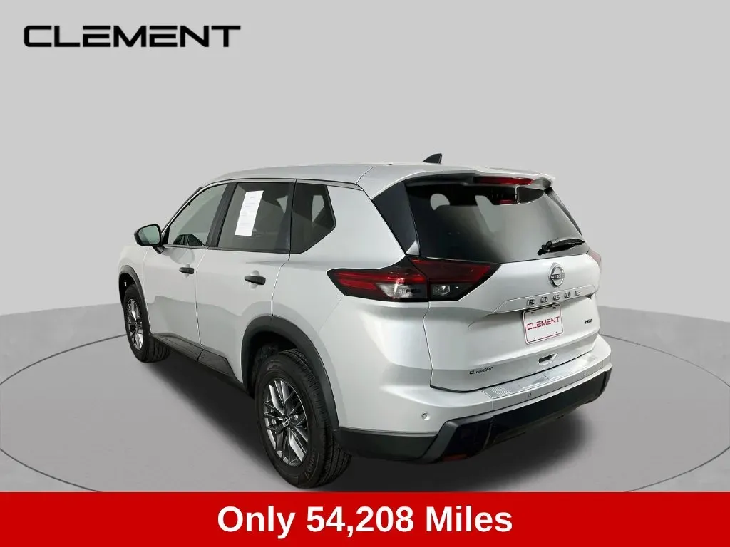 Nissan Rogue photo 8