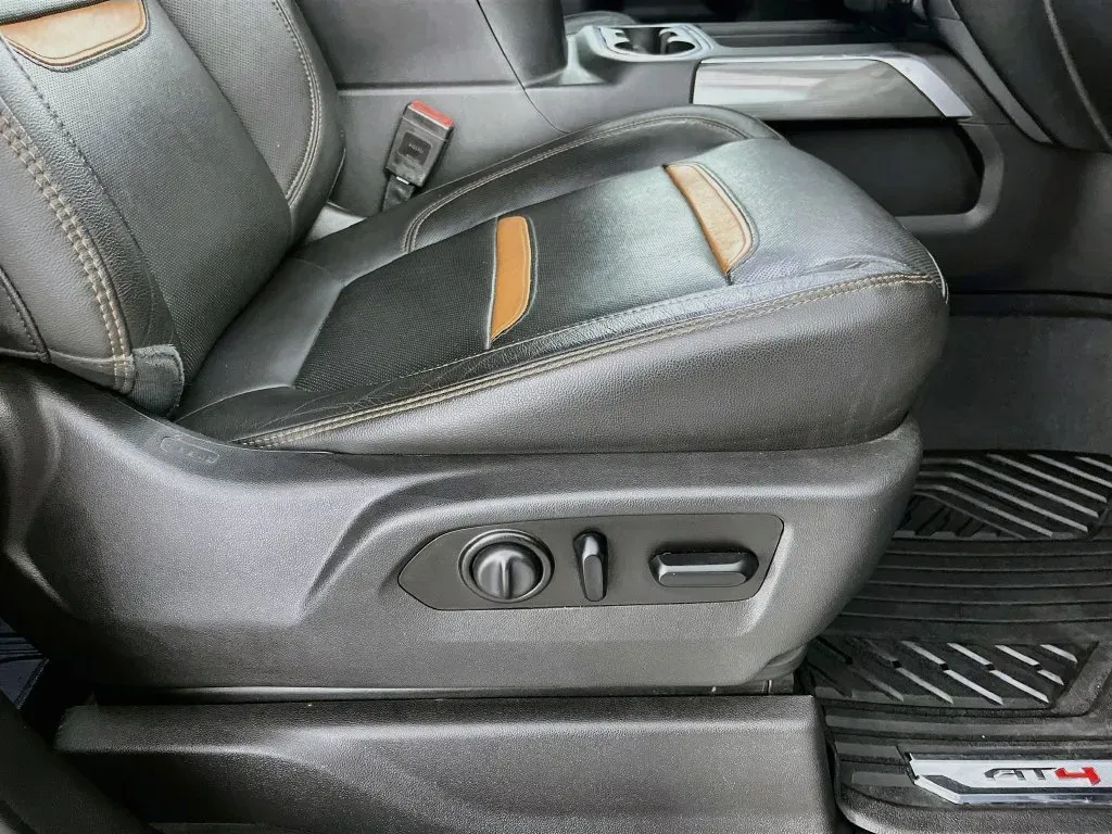 GMC Sierra photo 34