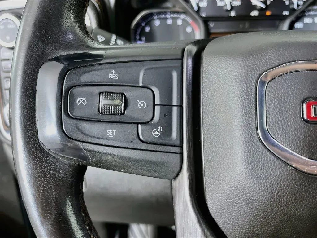 GMC Sierra photo 14