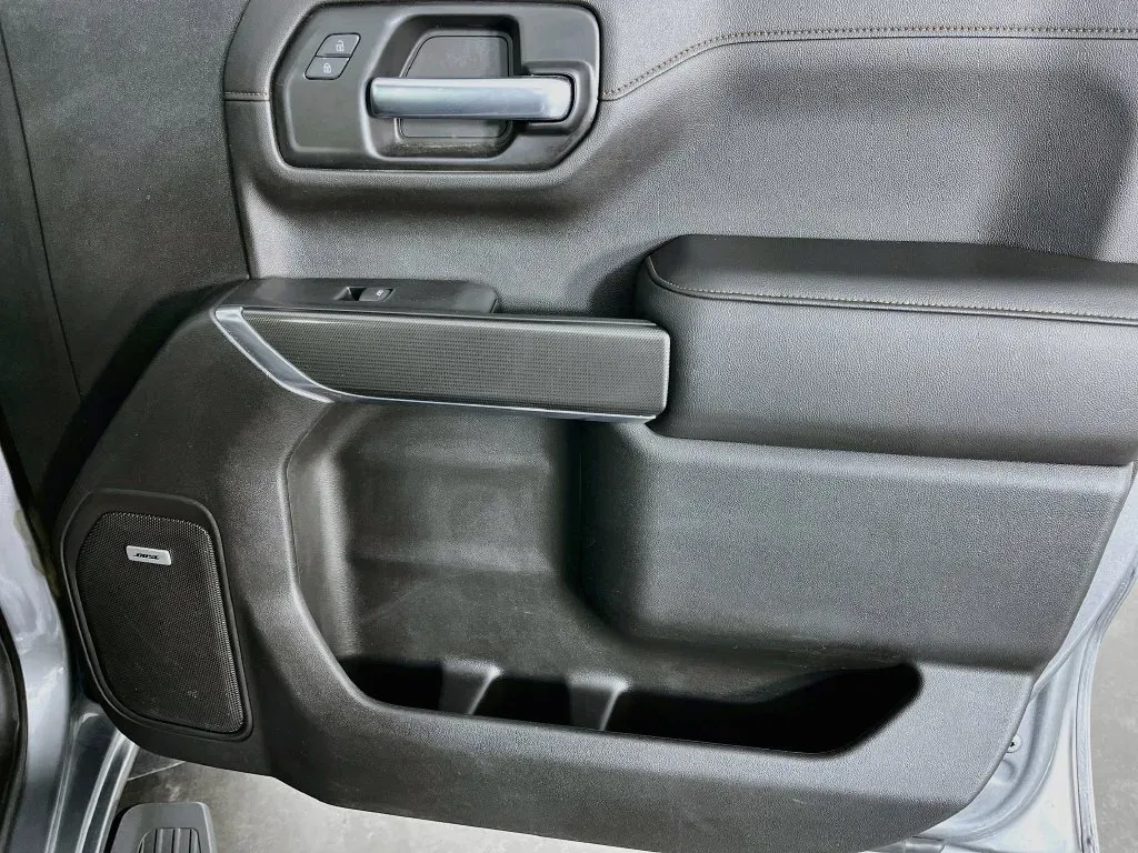 GMC Sierra photo 37