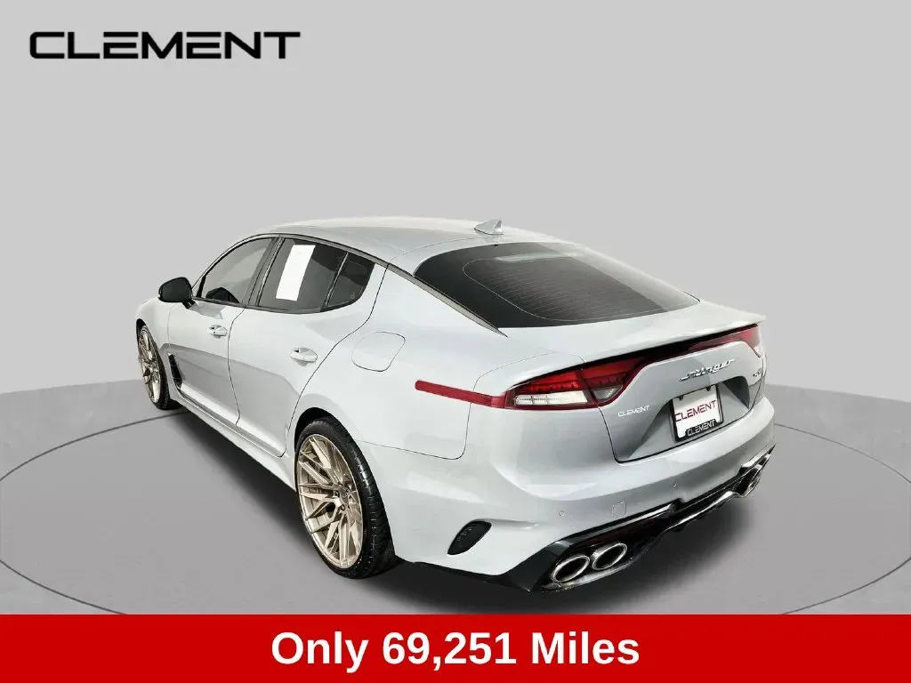 Kia Stinger photo 8