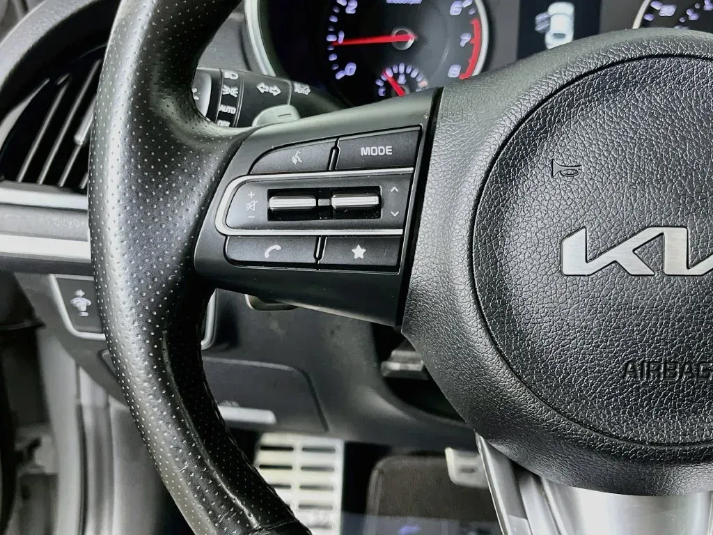Kia Stinger photo 13