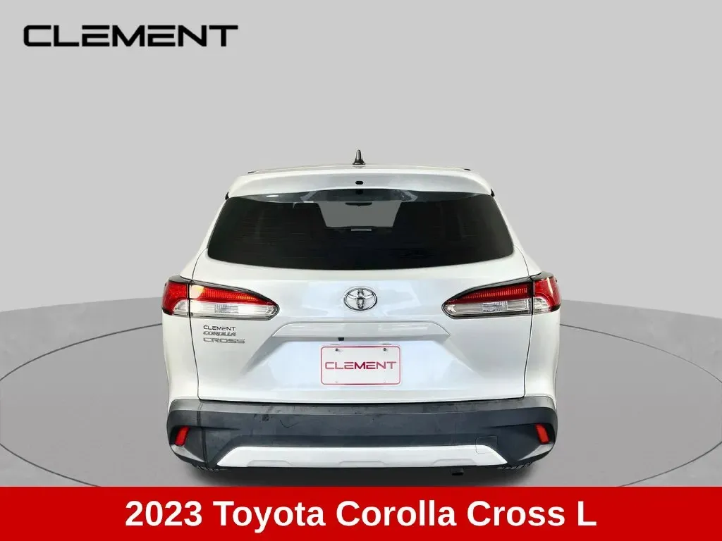Toyota Corolla Cross photo 7