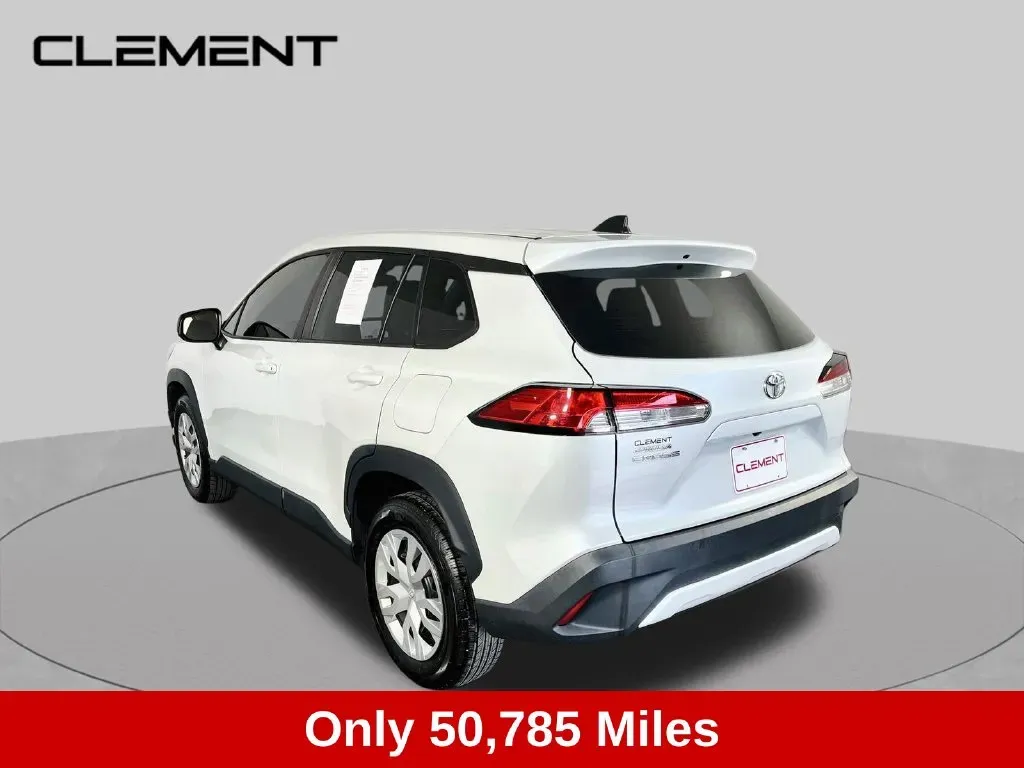 Toyota Corolla Cross photo 8