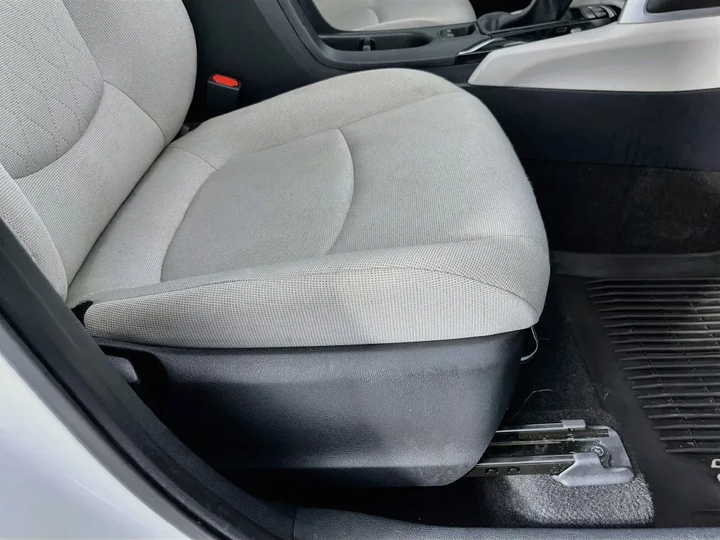 Toyota Corolla Cross photo 29