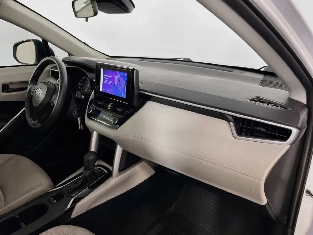 Toyota Corolla Cross photo 31