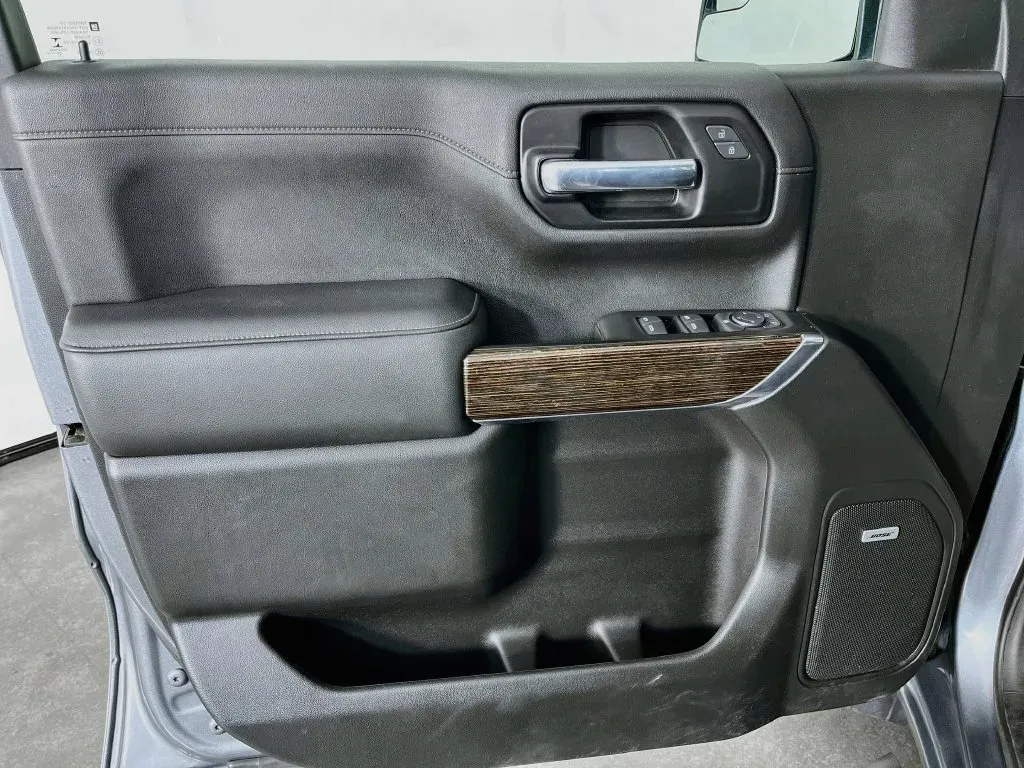 GMC Sierra photo 26