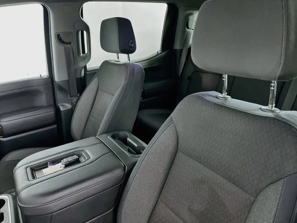 GMC Sierra photo 28