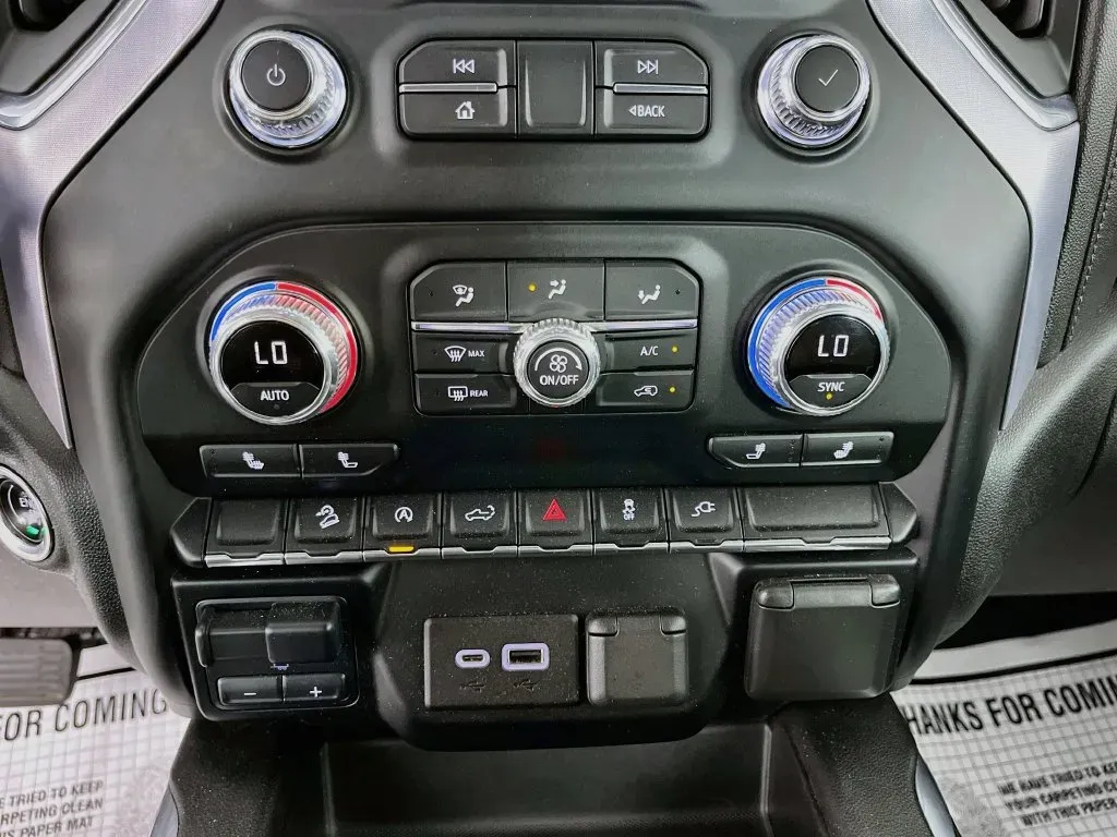 GMC Sierra photo 21
