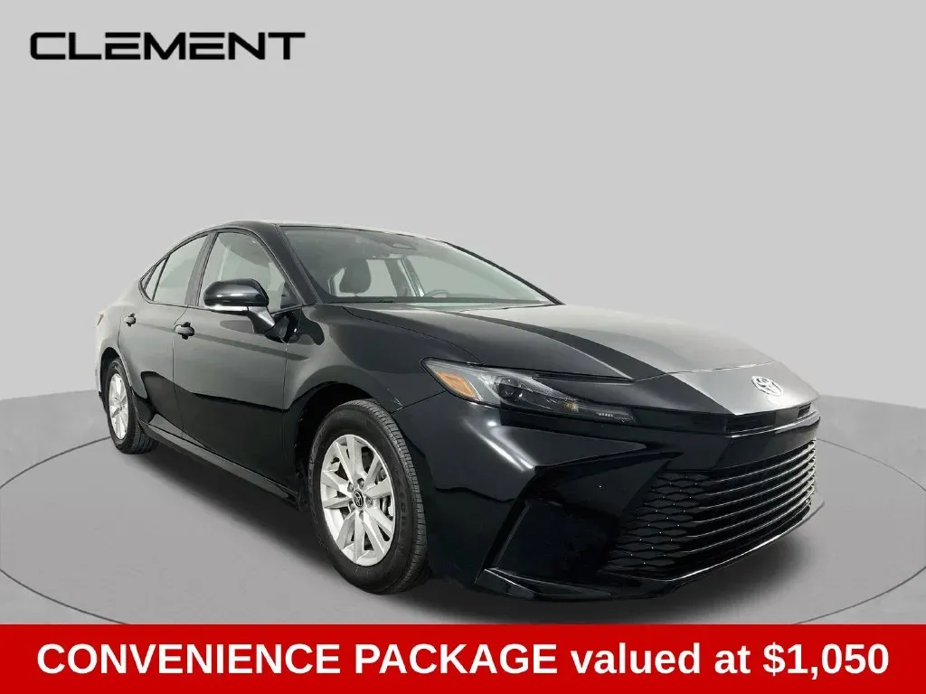 Toyota Camry photo 3