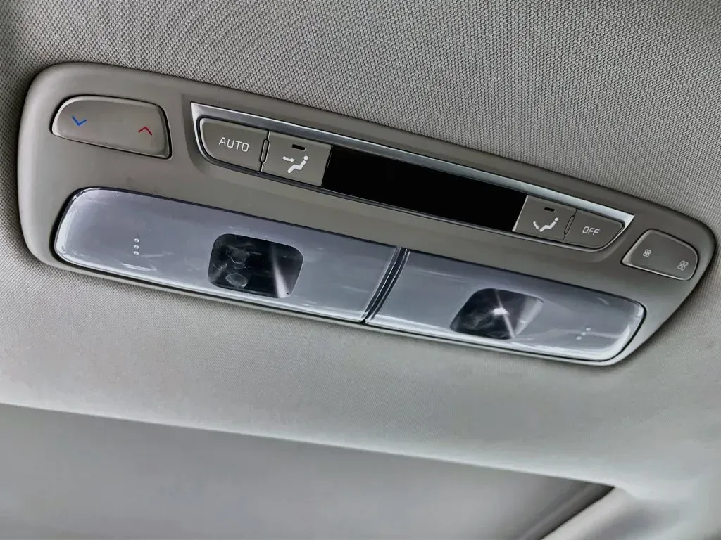 Kia Telluride photo 32