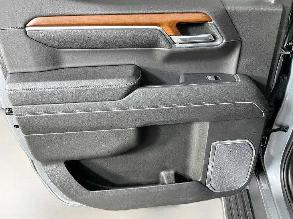 GMC Sierra photo 29
