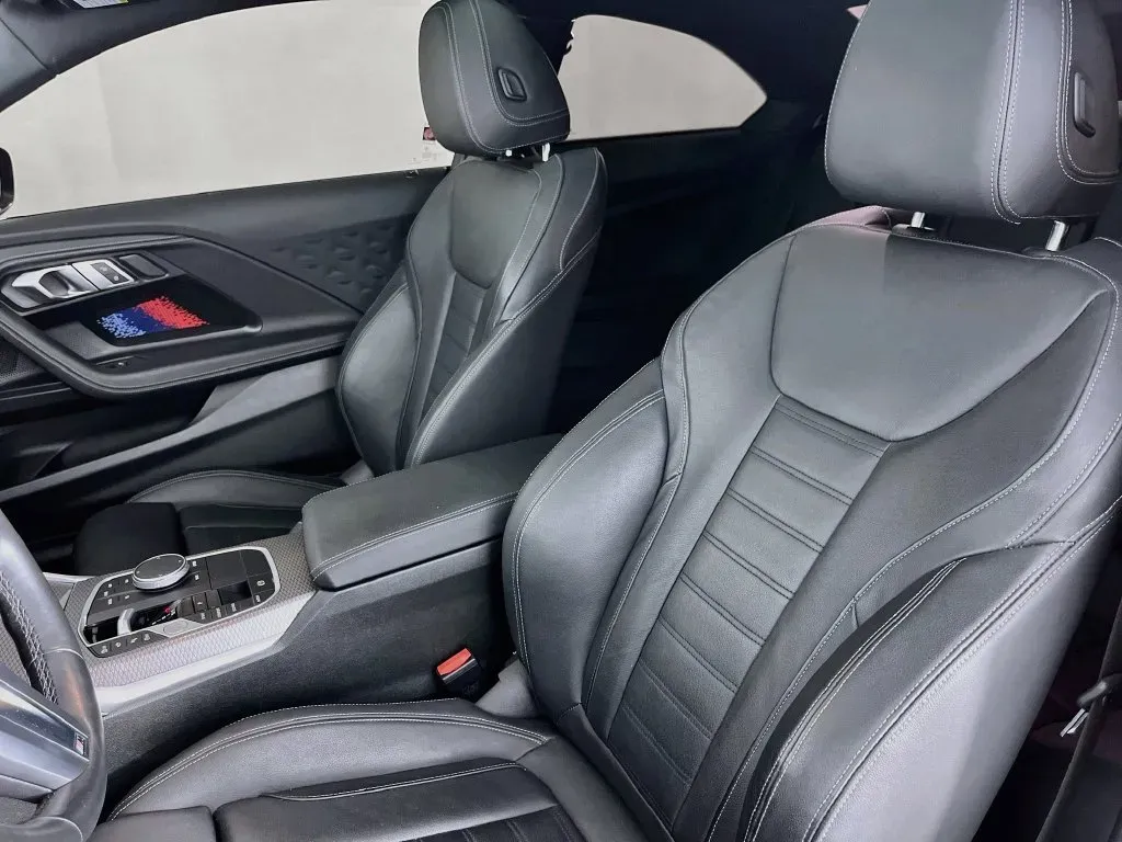 BMW 2 Series photo 30