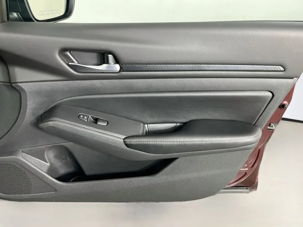 Nissan Altima photo 34