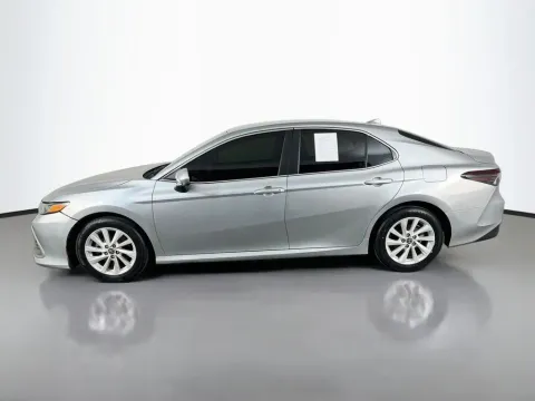 More photos of 2022 Toyota Camry LE at Clement Supercenter, MO