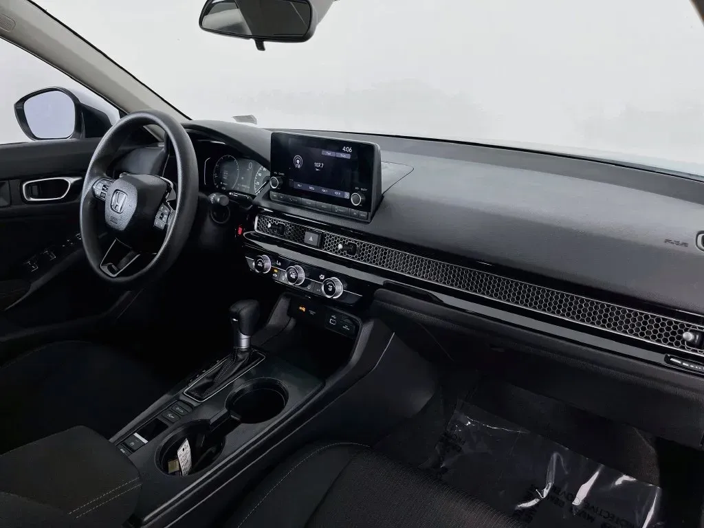 Honda Civic photo 26