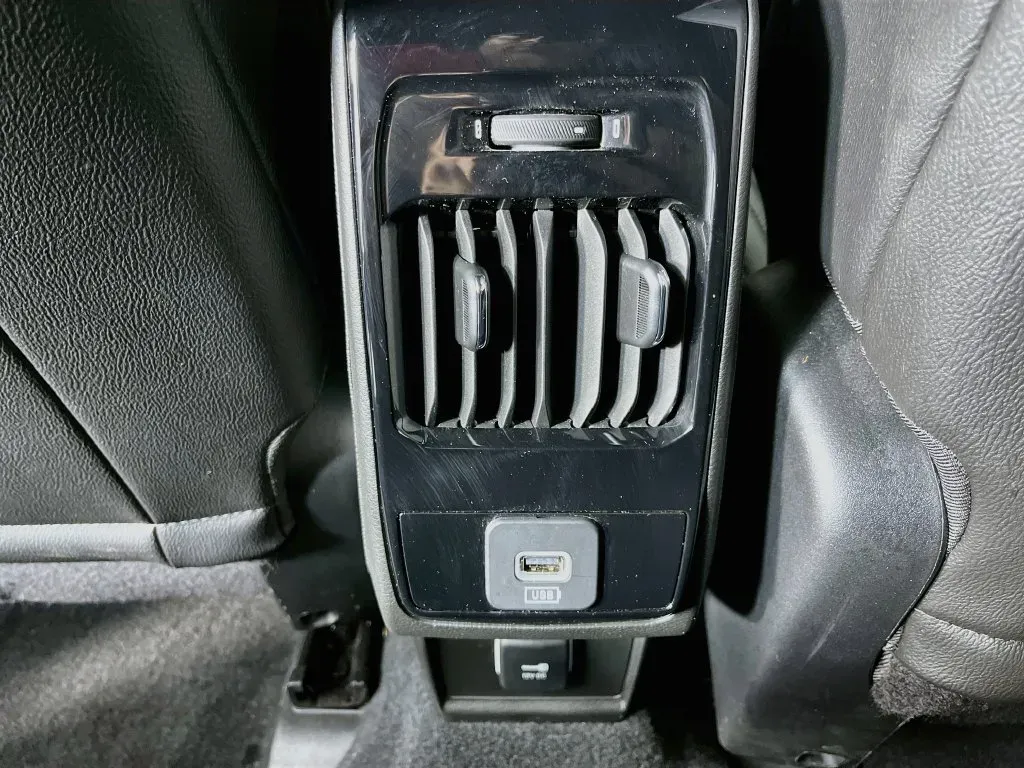 Jeep Compass photo 31