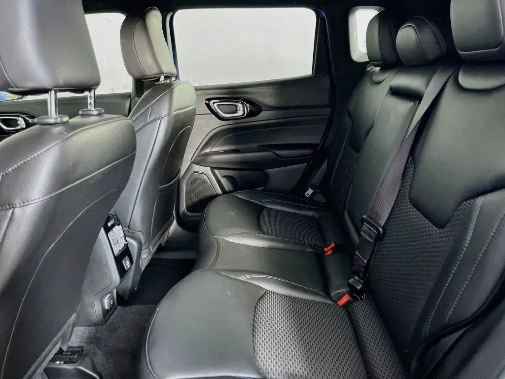 Jeep Compass photo 29