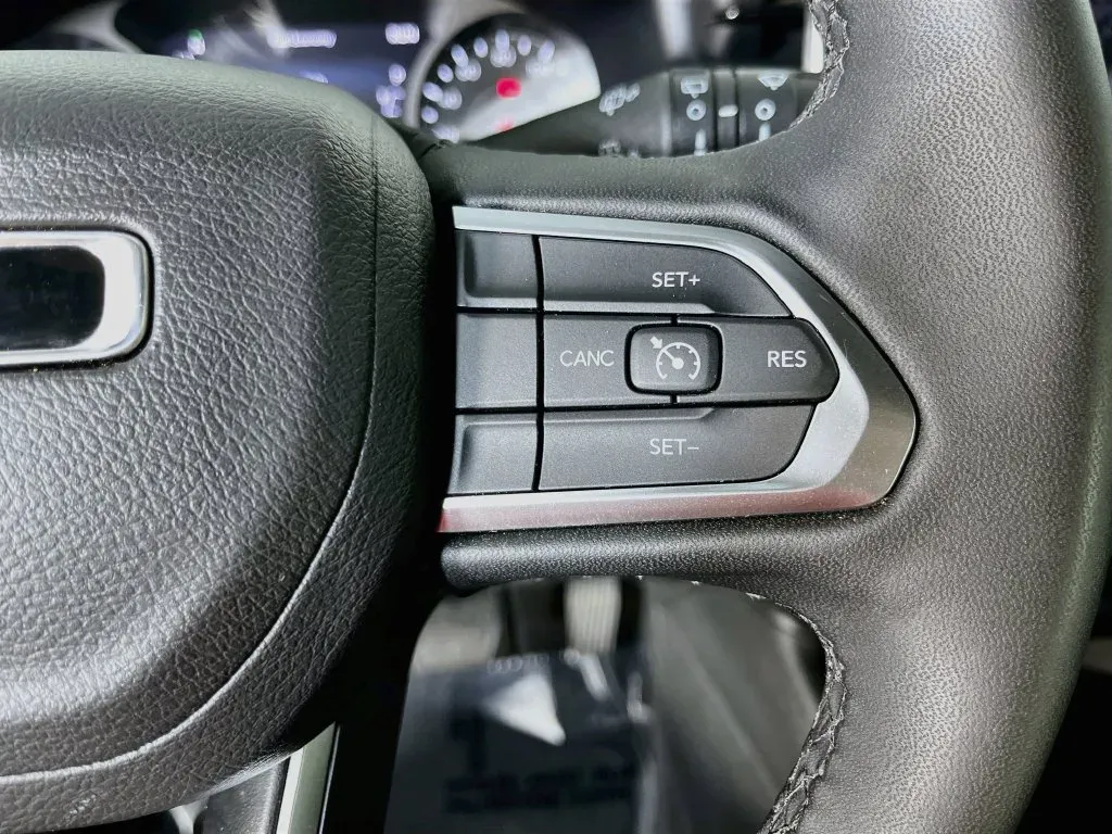 Jeep Compass photo 15