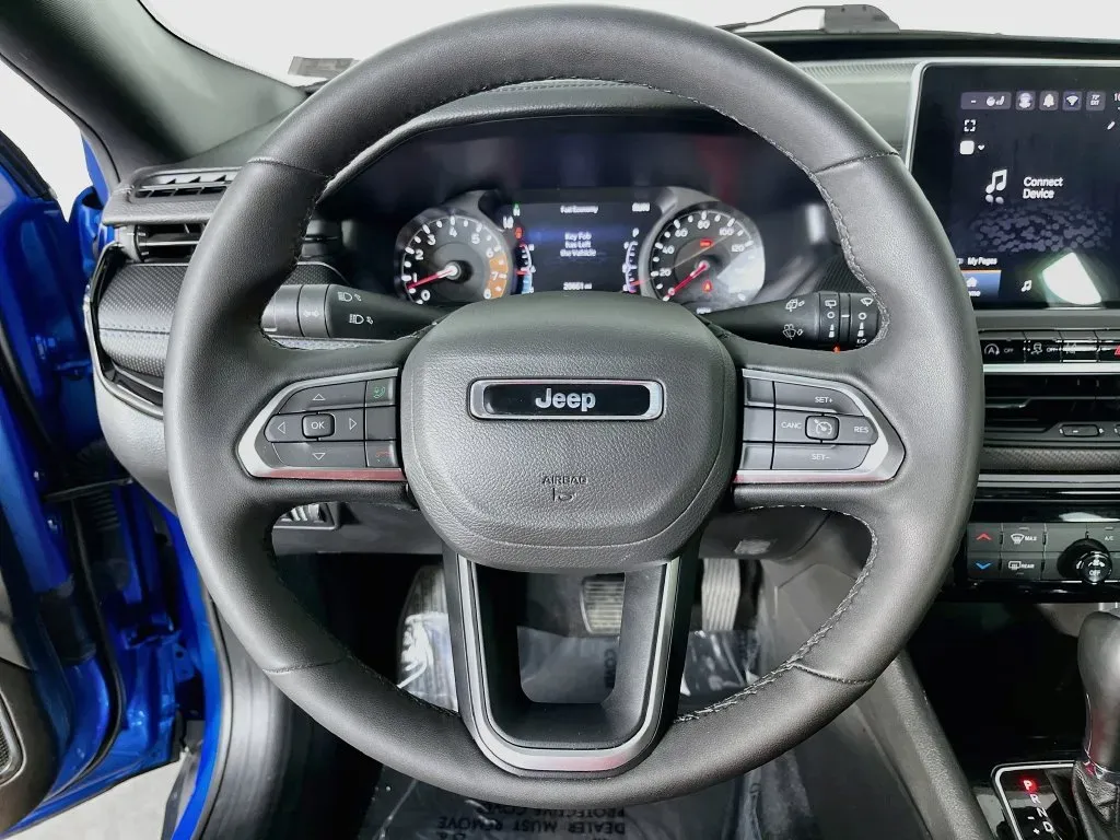 Jeep Compass photo 13
