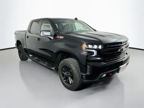 Another view of 2021 Chevrolet Silverado 1500 LT Trail Boss for sale in St. Charles, MO at Clement Supercenter