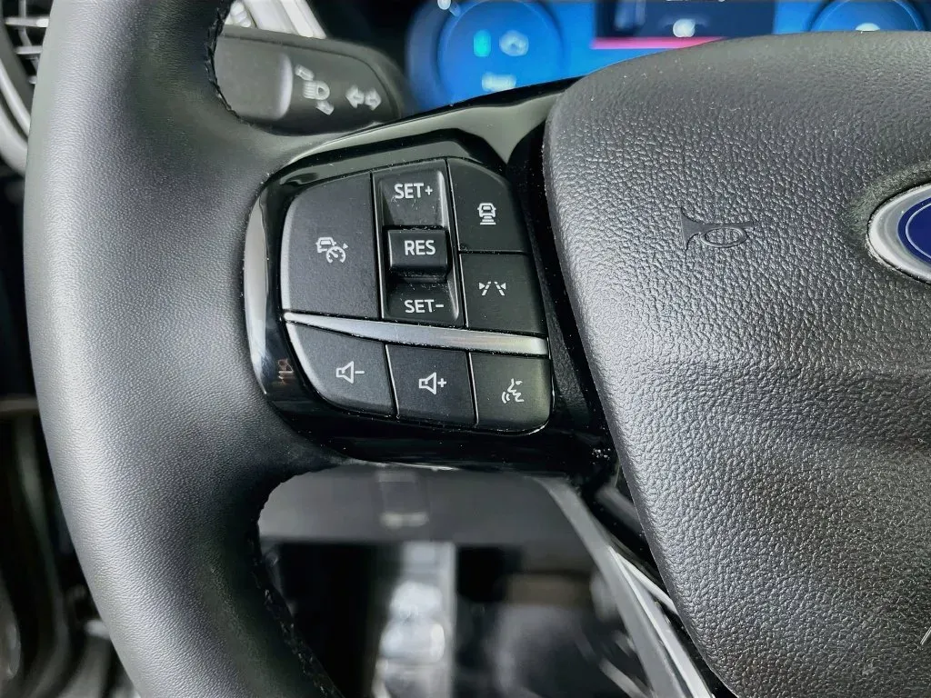 Ford Escape photo 14