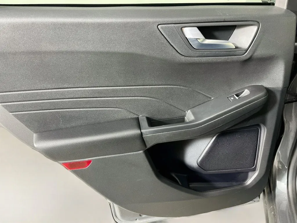 Ford Escape photo 27