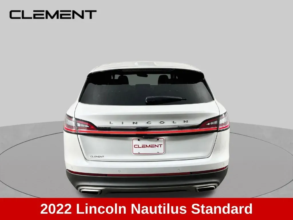 Lincoln Nautilus photo 7