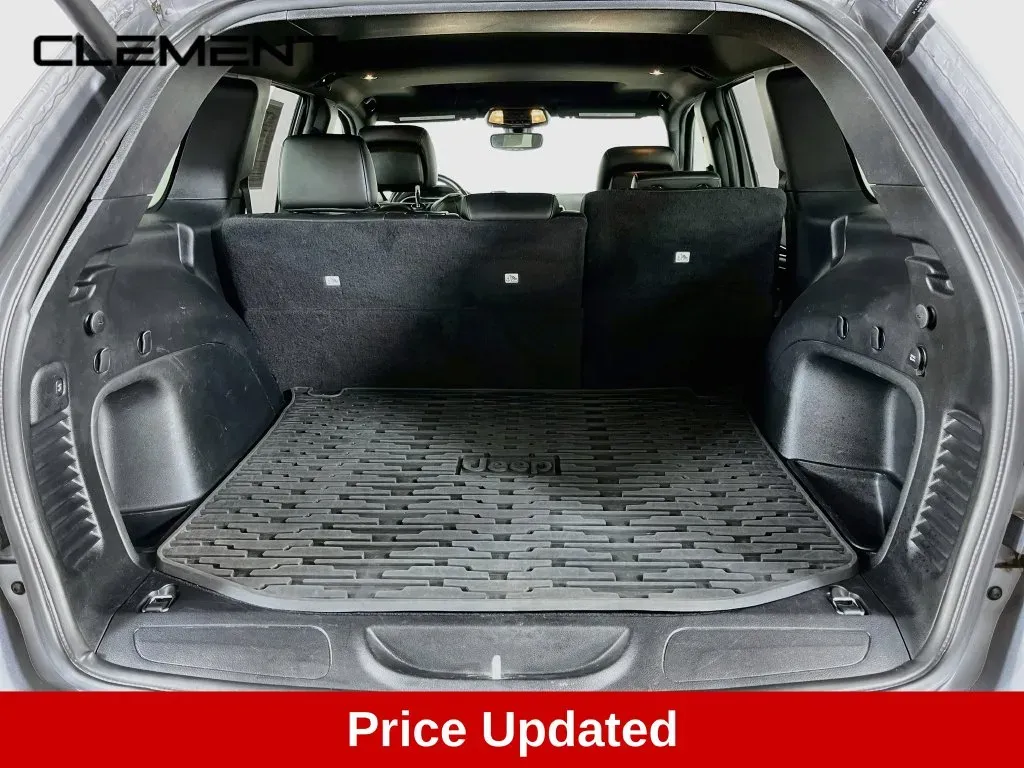 Jeep Grand Cherokee photo 9