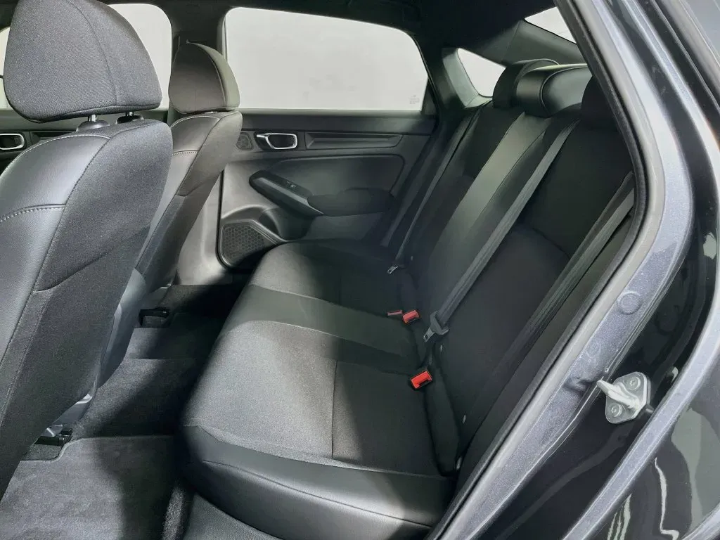 Honda Civic photo 29